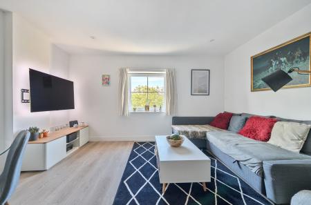 1353387-11-68cd85...