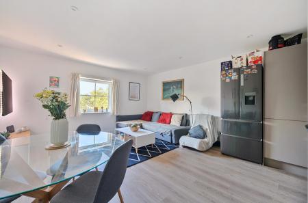 1353387-16-68cd86...