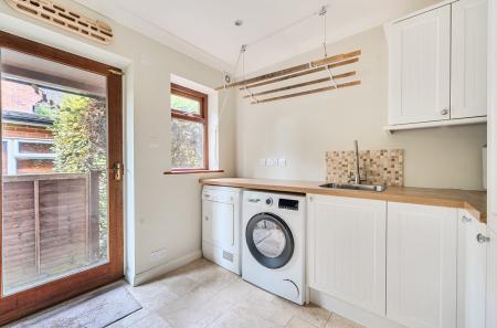 1354773-6-68cc195...