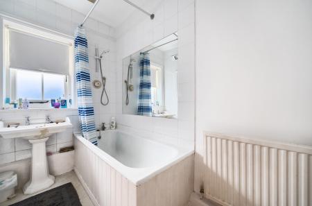 1336626-17-68d131...