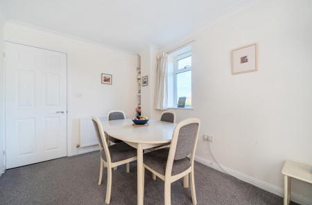 1355251-11-68da7f...