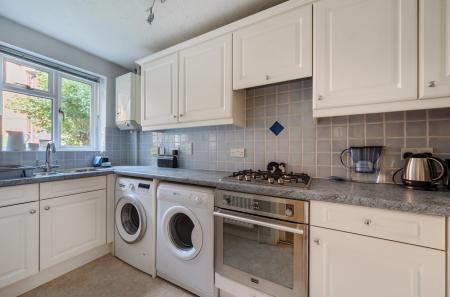 1355251-23-68da7f...