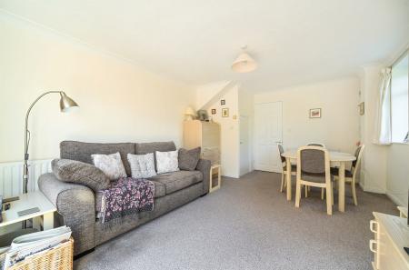 1355251-8-68da7ef...