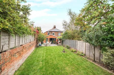 1362164-9-68de6fa...