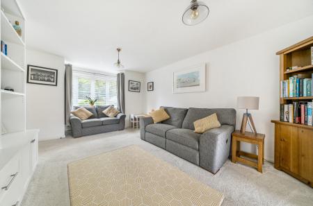 1360086-16-68d67a...