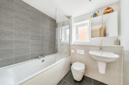 1360086-39-68d67a...