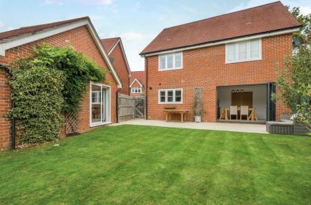 1360086-9-68d67a9...