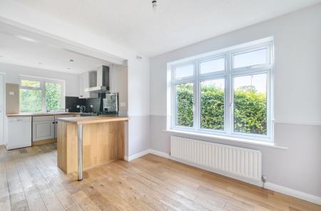 1364303-1-68e7f27...