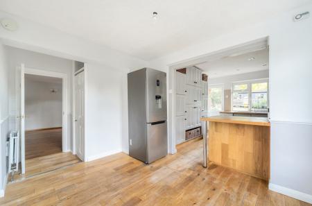 1364303-2-68e7f28...