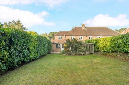 1364303-21-68e7f3...