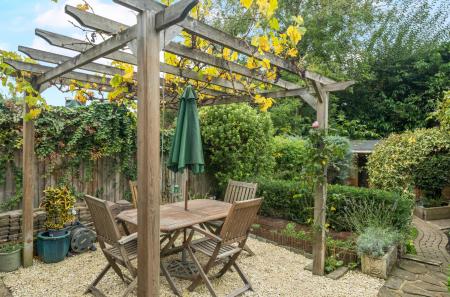 1366048-22-68ee53...