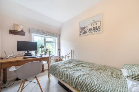 1366048-12-68ee53...