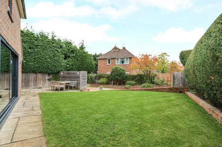 1361654-9-68ed2b7...