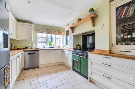 1364699-10-68e931...