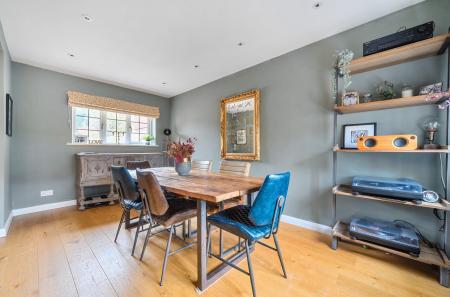 1364699-14-68e93d...