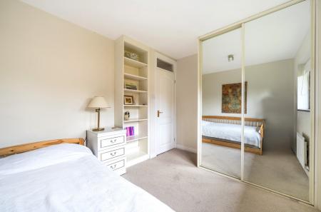 1369036-33-68f226...