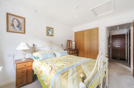 1363016-12-68f771...