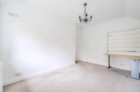 1372385-9-68f9ef6...