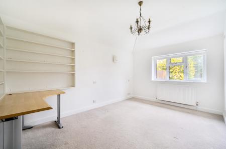 1372385-11-68f9ef...