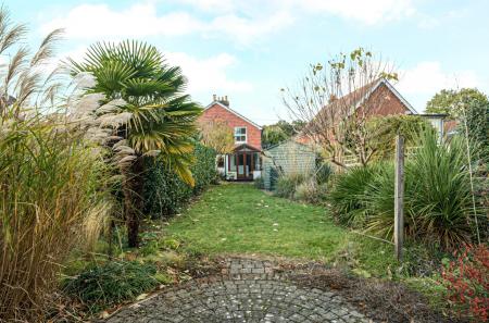 1365466-7-6900e7c...