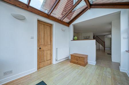 1365466-16-6900e8...