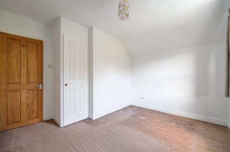 1365466-52-6900e9...