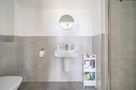 1361236-39-68ff81...