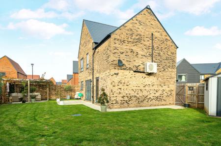 1361236-5-68ff7fa...