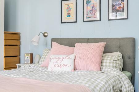 1375169-17-690c77...