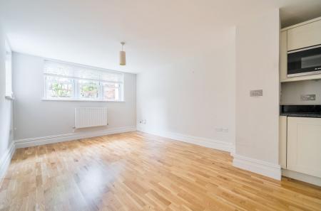 1376315-20-690c86...