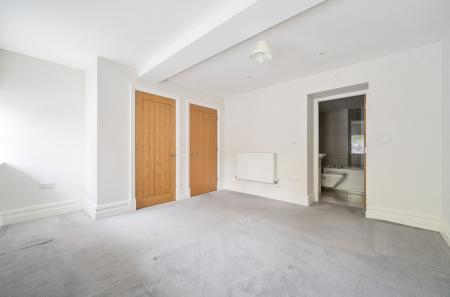 1376315-9-690c85b...