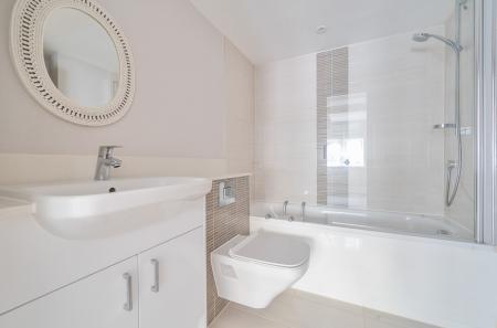 1376315-11-690c85...