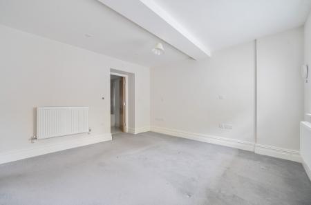 1376315-10-690c85...