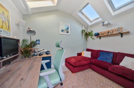 1383745-46-692086...