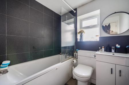 1383622-21-69246c...