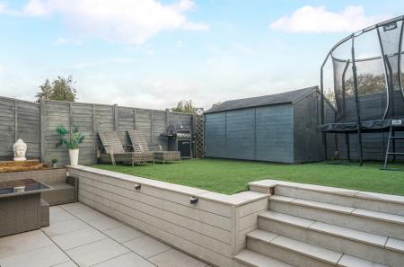 1382641-29-6925c6...