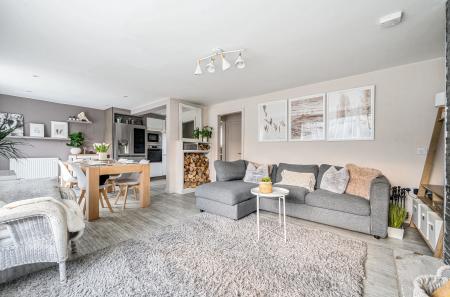 1382641-20-6925c5...