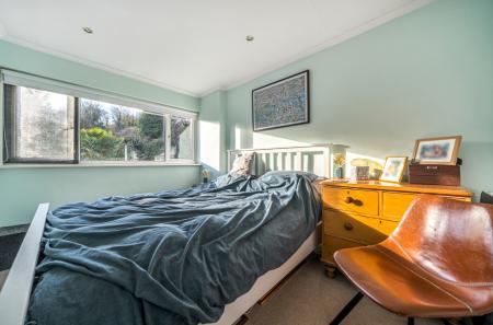 1385133-15-6925bd...