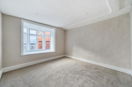 1382996-22-691f06...