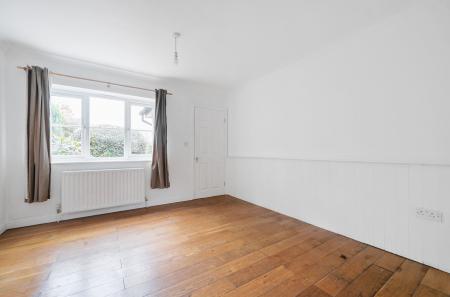 1375465-17-690b61...