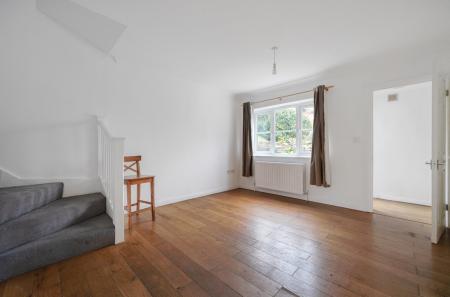 1375465-20-690b61...