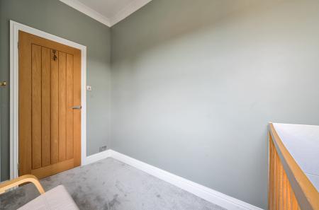 1372093-45-690362...