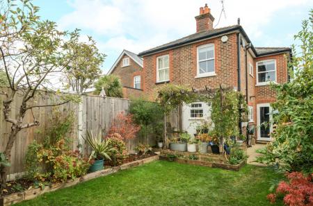 1372093-5-690341d...