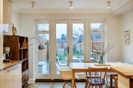 1387222-13-694a6f...