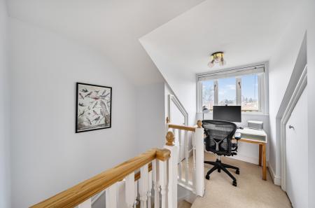 1387222-28-694a70...