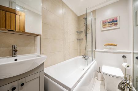 1387222-25-694a70...