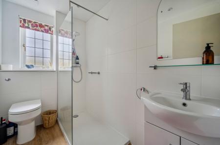 1383451-27-692827...