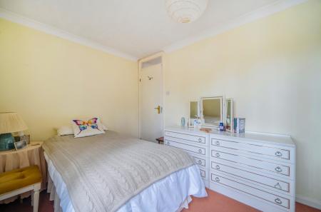 1383451-28-692827...