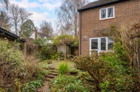 1383451-5-6928268...