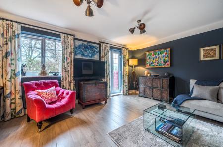 1382889-24-692462...